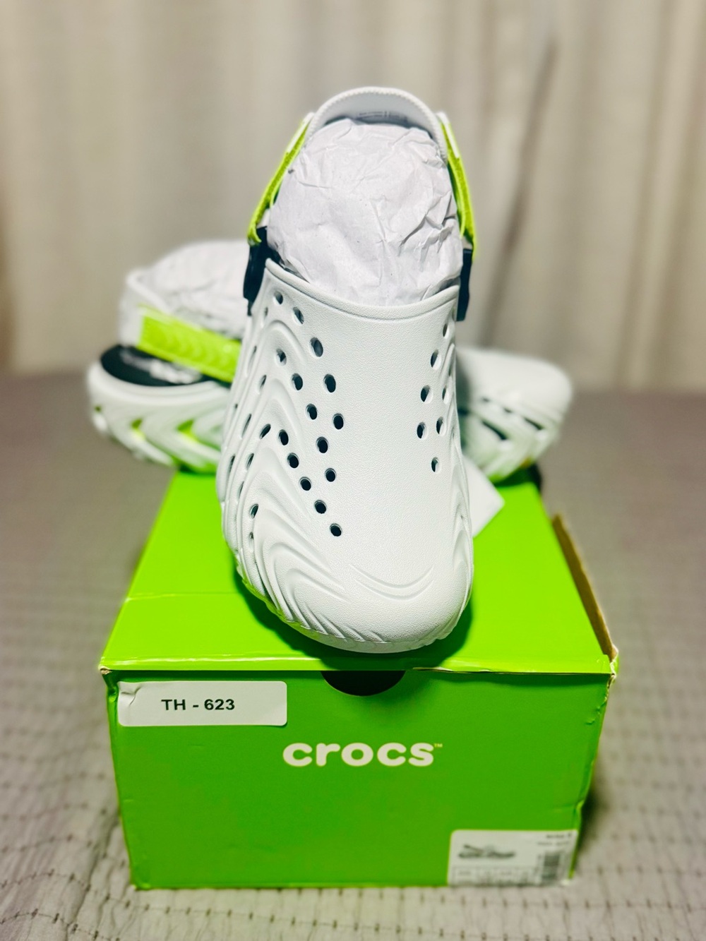 Crocs Echo II Clog White Green Orange Chunky Sandal Men’s 10 / Women’s 12